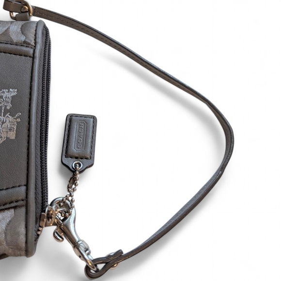 Coach Madison Signature Wristlet - Picture 4 of 6